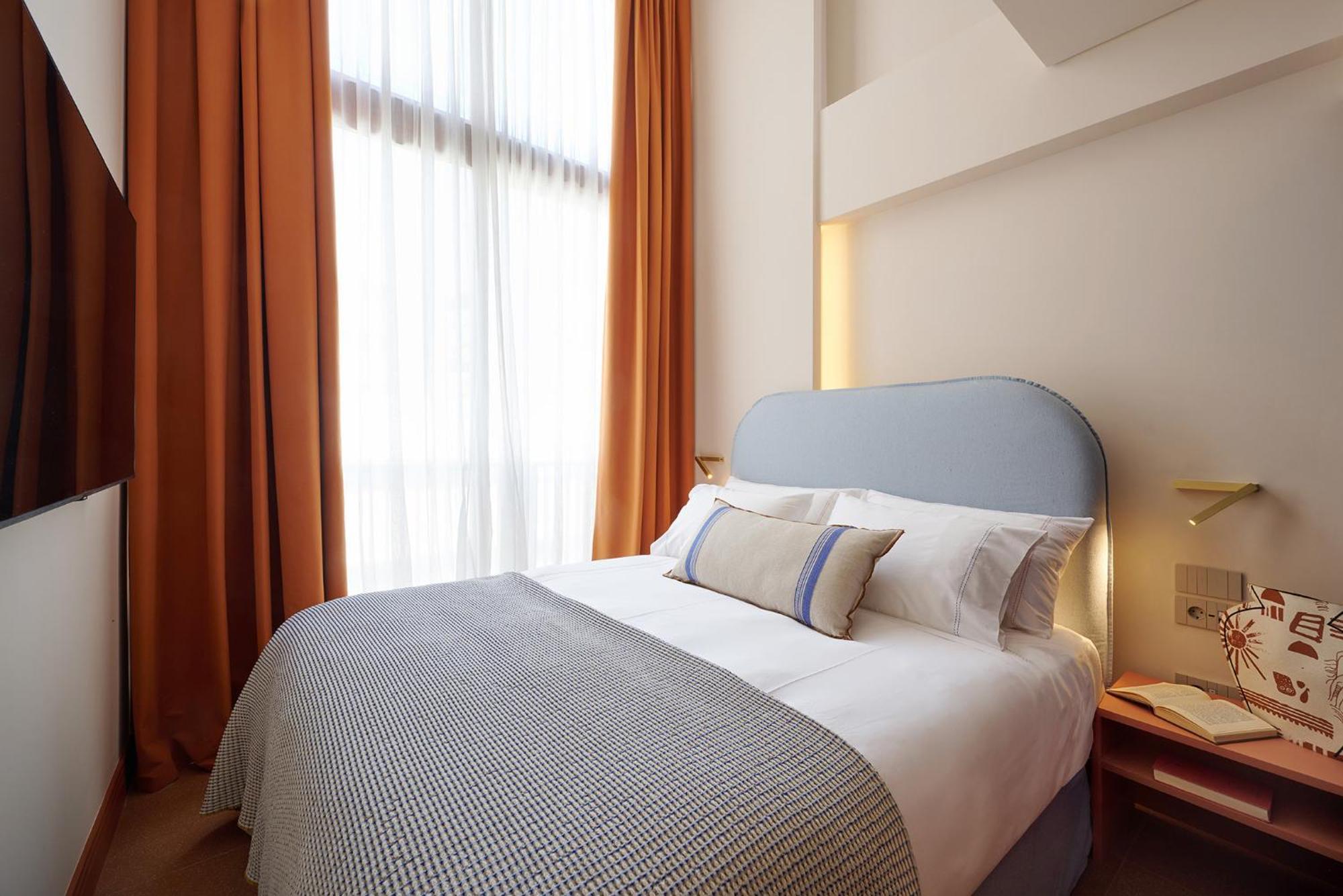 Loom Hotel *